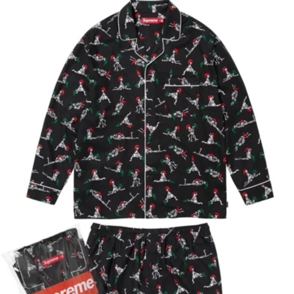 Supreme Hanes Holiday Pajama Set Black Size Large FW25 - Picture 7 of 8